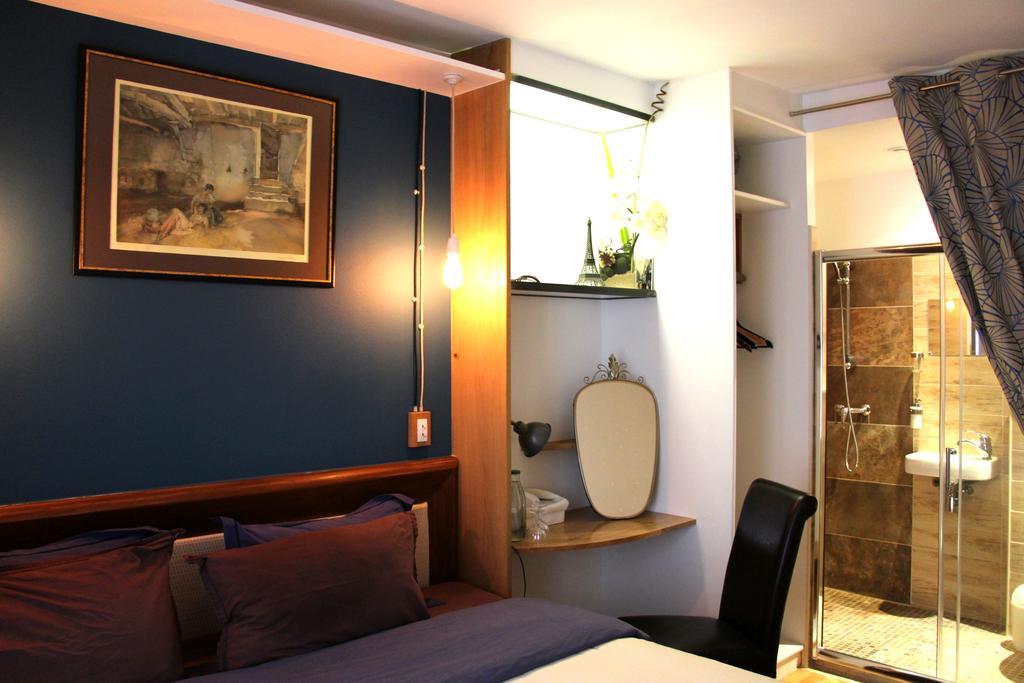 Private Room In A Parisian Homestay! - Close To It All! Szoba fotó